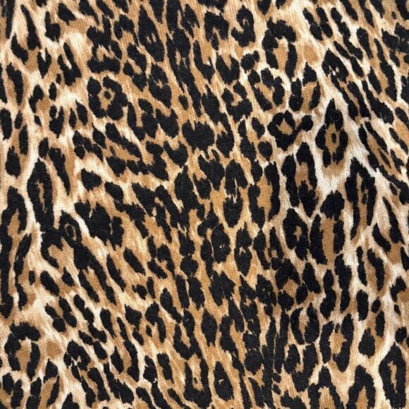 J. McLaughlin 100% Cashmere Sancerre Leopard Print Pullover Sweater Size M - Picture 3 of 5